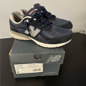 Navy blue New Balance 990